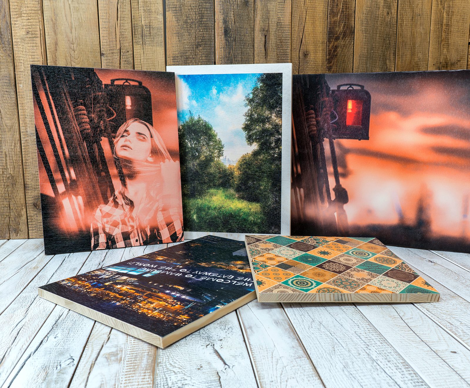 Moin und herzlich willkommen! Uploade dein eigenes individuelles Holzbild im Shop